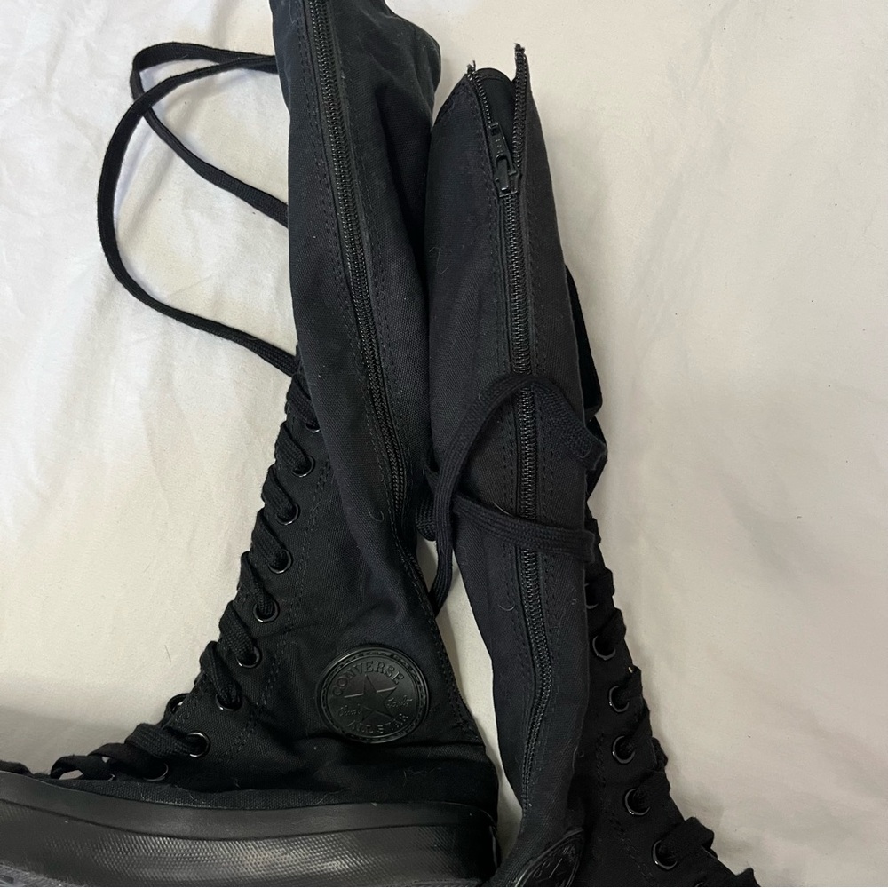 Converse High Top - Picture 3 of 5